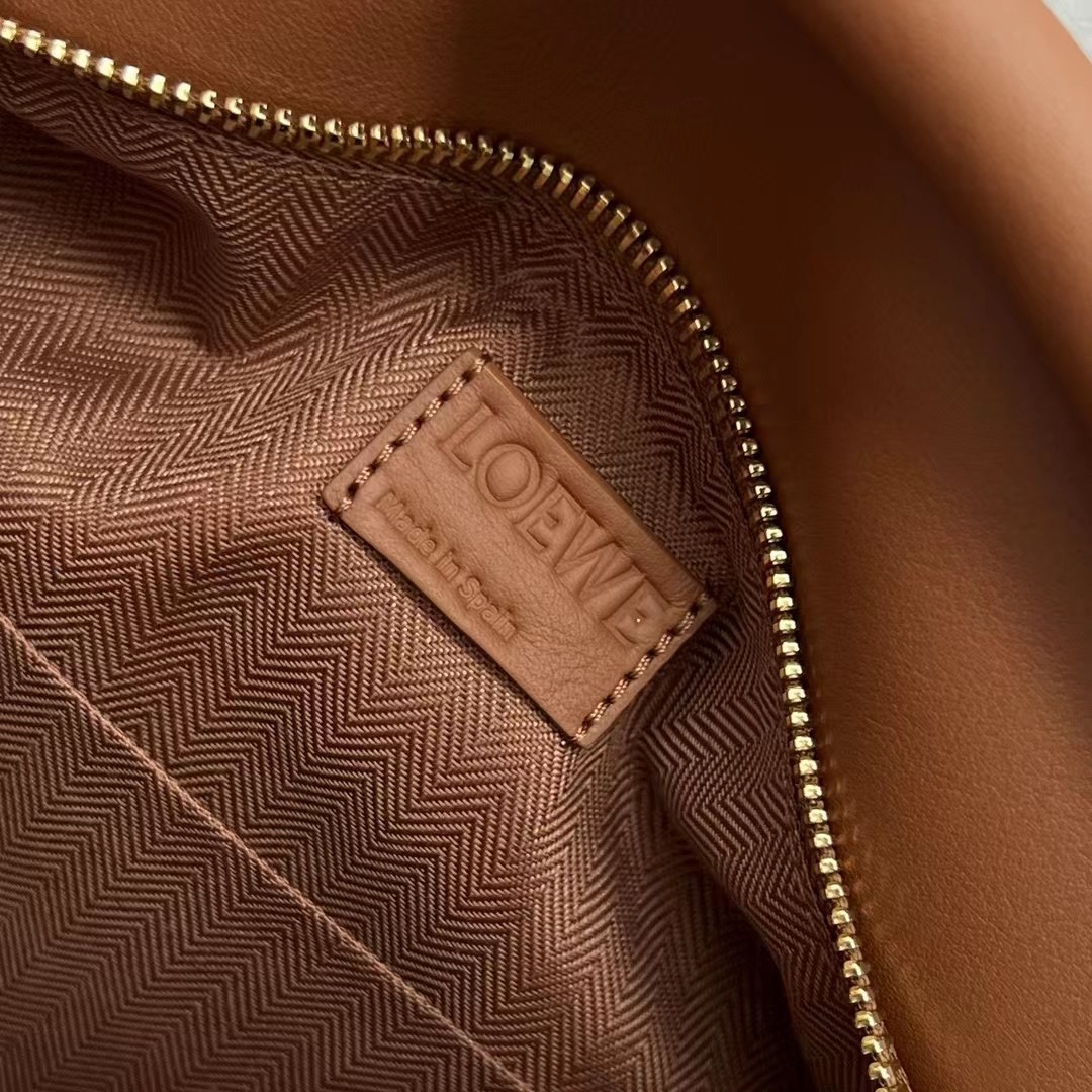 Loewe Small Puzzle Bag in Classic Calfskin Toffee